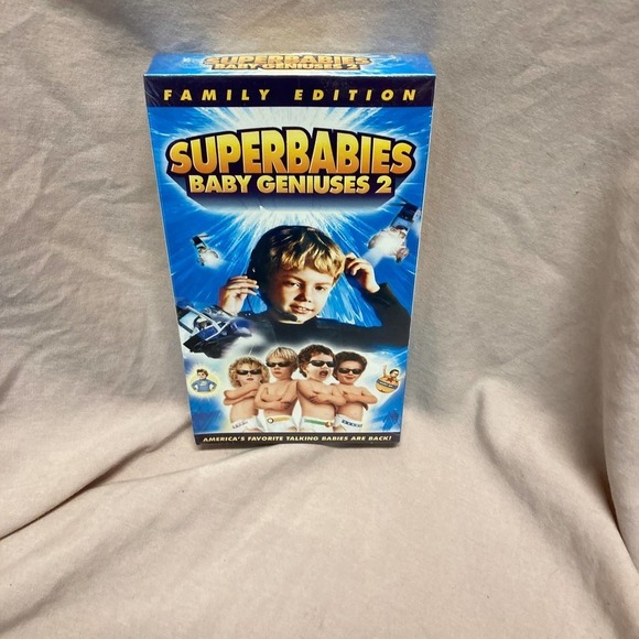 SUPERBABIES: Baby Geniuses 2 (VHS, 2005, Family Edition) NEW SEALED - Picture 1 of 3